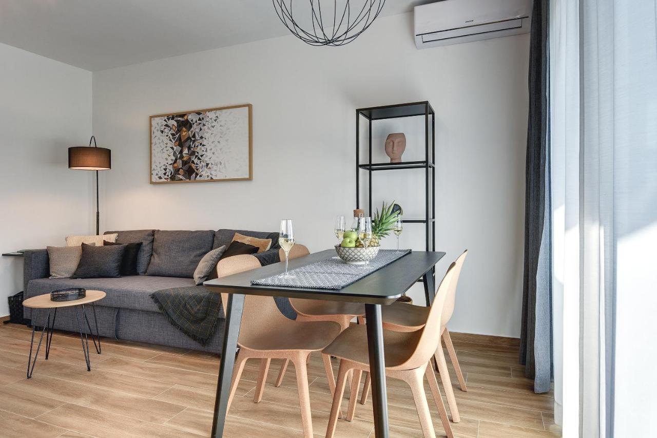 Giardini Penthouse Apartment Pula Exteriör bild